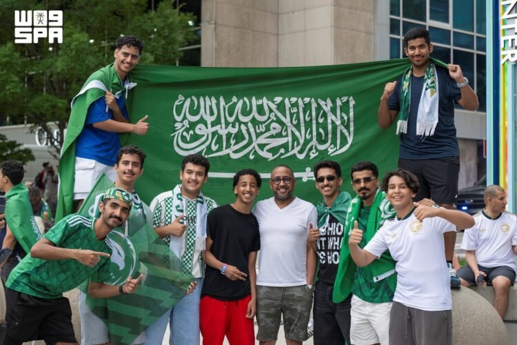 Al-Riyadh newspaper | Mass support for the Greens in Atlanta before facing Spain in the World Cup