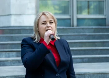 Lozovan is trying to get the deputy’s salary back through the court. The complaint will be considered by the Supreme Court