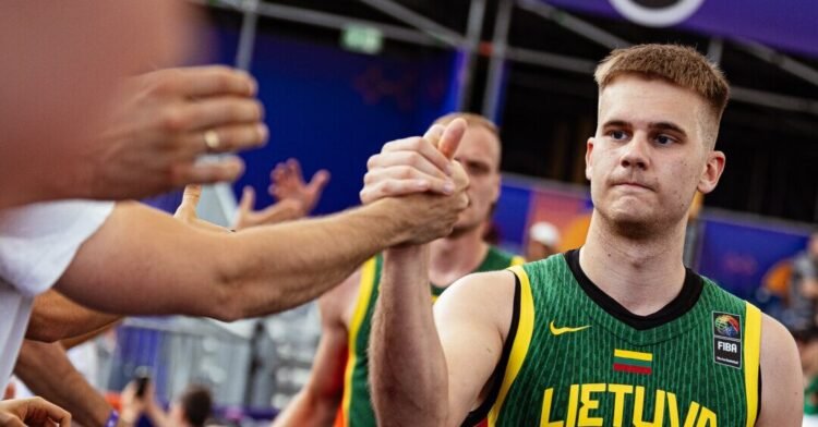 Having triumphed in the battle of the leaders, the Lithuanians jumped straight into the quarterfinals