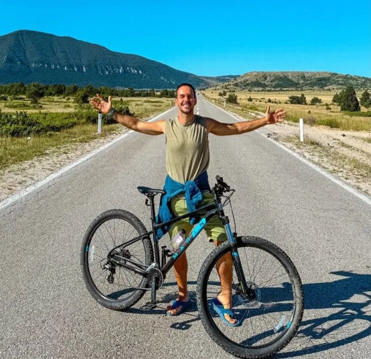 Dacešin, after traveling through 125 countries, delighted with the message about Bosnia and Herzegovina