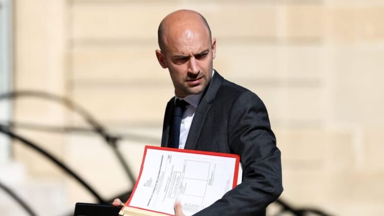 French FM calls for UN Security Council meeting over IDF activity in Lebanon