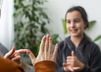 Israeli Sign Language officially recognized, Knesset decides