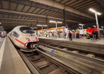 German railway temporarily stopped all trains citing nationwide IT disruption