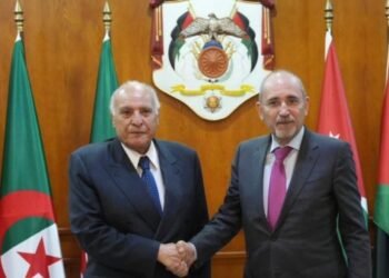 The Foreign Minister holds extensive discussions with his Algerian counterpart
