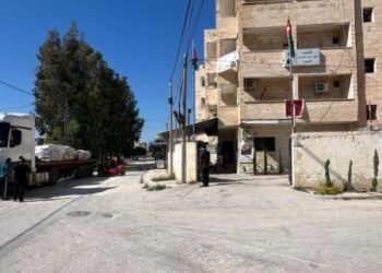 The Armed Forces send medical and logistical materials to the Ramallah and Jenin stations