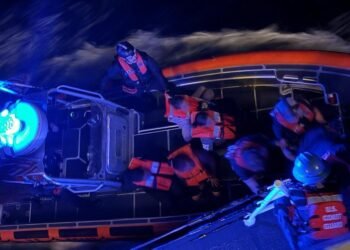 Migration Crisis: The US Coast Guard deports 27 Cuban rafters
