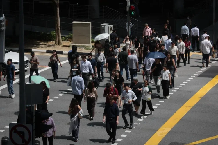 Only 1 in 10 young Singapore workers is engaged at work: Gallup report
