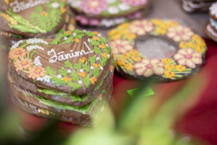Midsummer beliefs for luck, love and money