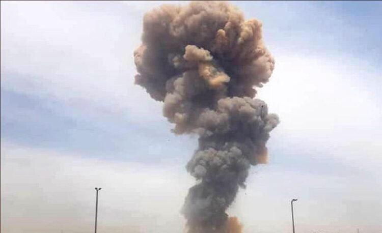 Heavy explosion in Bandar Abbas / People should be ready
