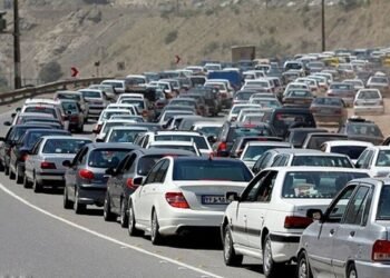 Traffic jams on the north and west routes of Tehran/Heraz and Karaj were heavily trafficked