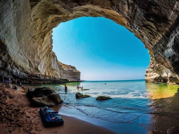 The Ministry of Tourism develops a plan to attract 8 million tourists – Al-Shorouk Online