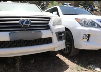 Seizure of Lexus with fake license plate in Tehran / smuggled car was detected