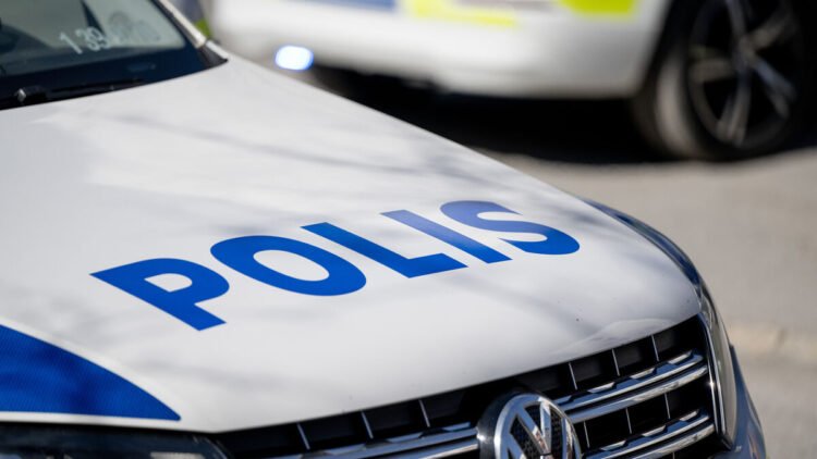 One person dies after rescue operation on Lake Vättern in Askersund, police investigate as suspected serious crime