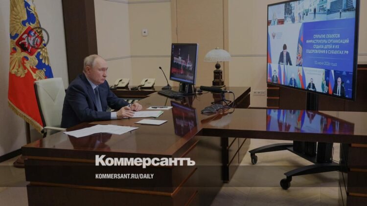 Putin discussed with the government the problems of children’s recreation and personal income tax for families