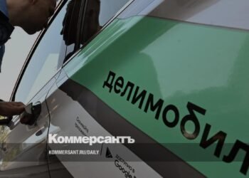 The turnover of the Russian carsharing market in January-April fell to 17.3 billion rubles.