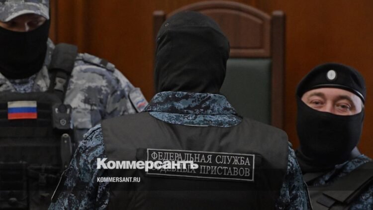 The State Duma will not simplify the passage of lawyers to bailiffs