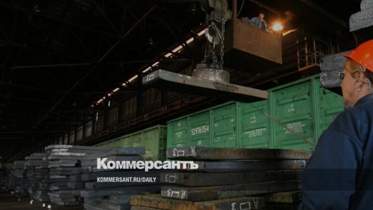 Prices for Russian semi-finished steel products in the Black Sea ports dropped to $480–485 per ton