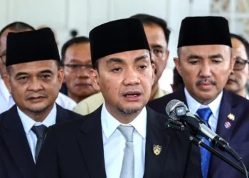 Move to dissolve Johor assembly signals BN confidence in retaining supermajority: Analysts