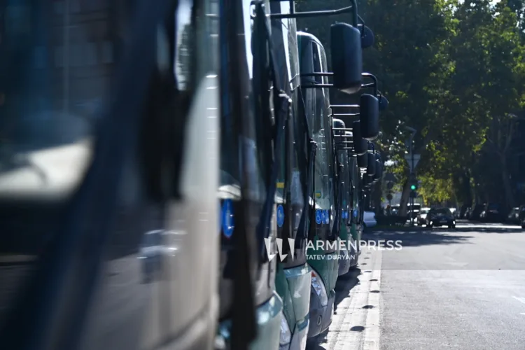 The expansion of dedicated lines for public transport in Yerevan continues to be a priority. Avinyan