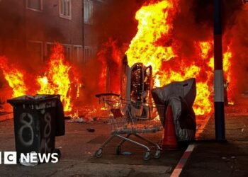Disorder breaks out in Belfast after man charged with knife attackPolice and political leaders call for calm after disorder breaks out in parts of Northern Ireland.37 mins agoNorthern Ireland