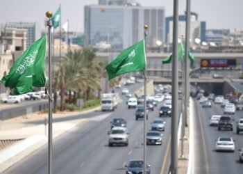 Al-Riyadh newspaper | The implementation of 4 new projects began within the road axes development program in Riyadh