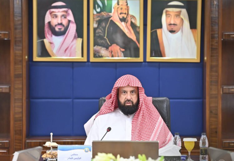 Al-Riyadh newspaper | Sheikh Al-Sanad chairs the first meeting of the Supreme Committee for the work of the General Presidency in Hajj, Umrah and Ziyarat Hajj in 1448 AH