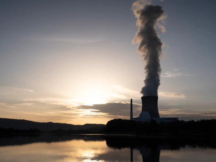 New nuclear power stations viable only with government support, says Swiss study