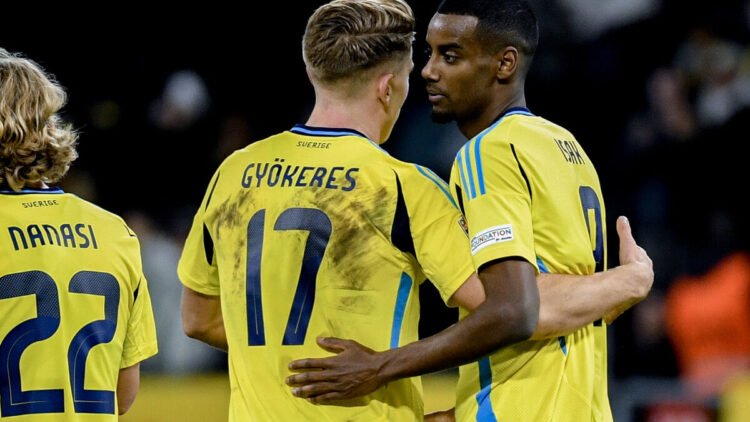After the performance – Sweden stars Gyökeres and Isak start the rehearsal