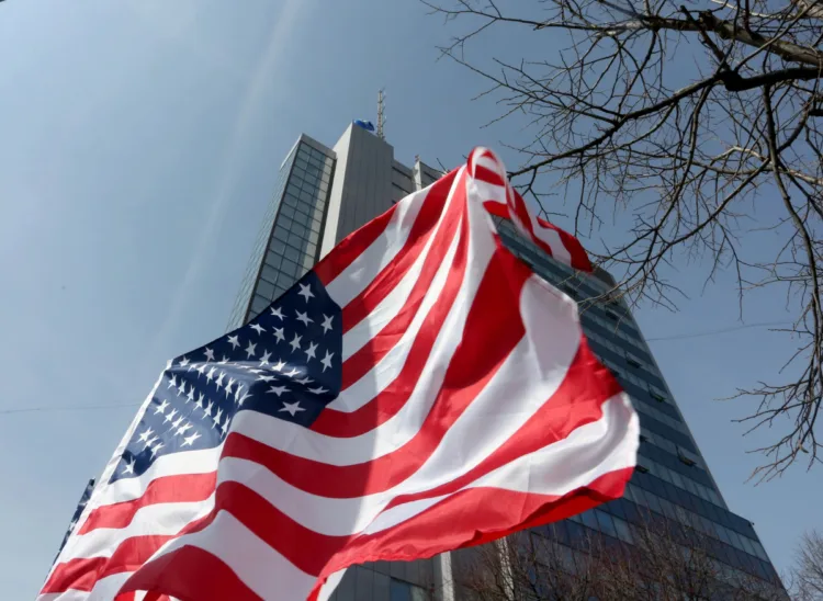 The government insists on coal gasification, it repeats that it is not against American gas