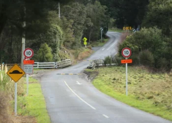 Urgent fix needed for Carterton bridge being ‘shaken to death’
