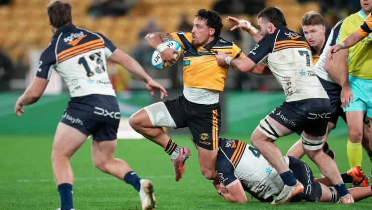 ‘It’s embarrassing’: Brumbies coach apologises for historic loss