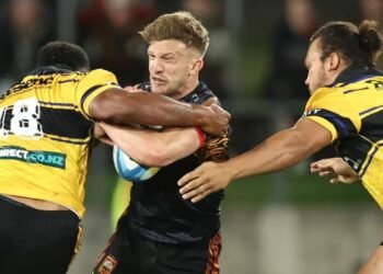 Hurricanes host Chiefs in humdinger Super Rugby final