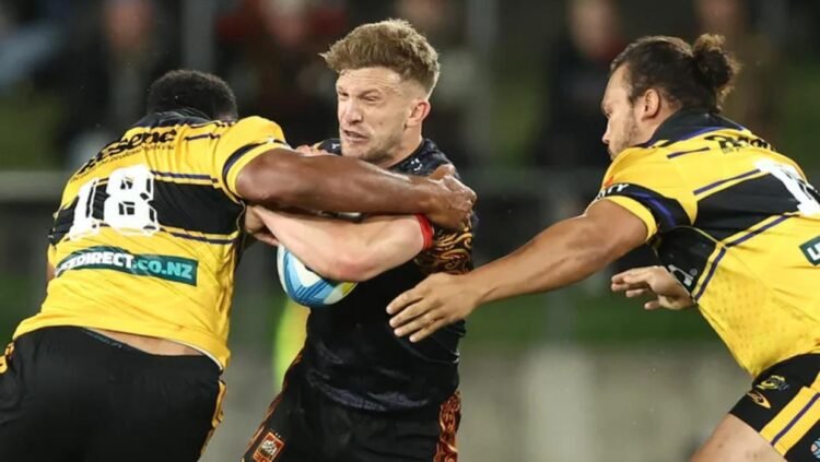 Hurricanes host Chiefs in humdinger Super Rugby final
