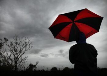 Watches in place as South Island braces for rain and gales