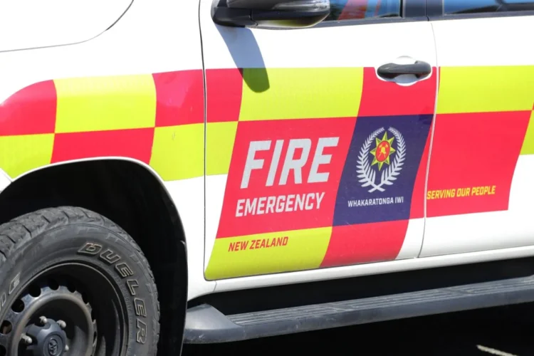Fire breaks out in south Auckland as firefighters wrap up strike