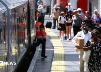 Passengers warned against non-essential rail travel on Wednesday as UK temperatures soar