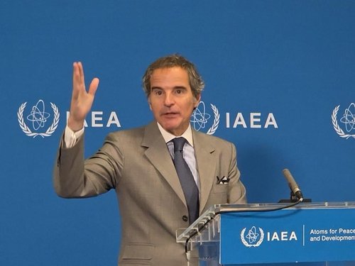 (LEAD) S. Korea’s nuclear-powered submarine program poses no proliferation concerns: IAEA chief