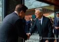 Lee to have lunch meeting with ex-President Moon at Cheong Wa Dae next Wed.