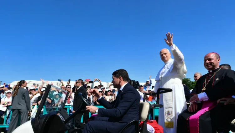 The Pope’s visit to Tenerife: Support for migrants in Spain