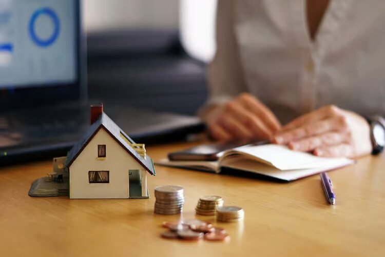 Dubai homebuyers rush to lock in fixed-rate mortgages as rates drop to 3.75%