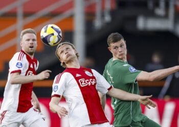 Ajax and Utrecht win, and now play for last European ticket