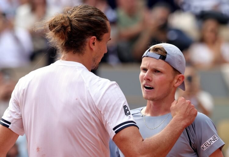 De Jong credits mental strength for French Open breakthrough