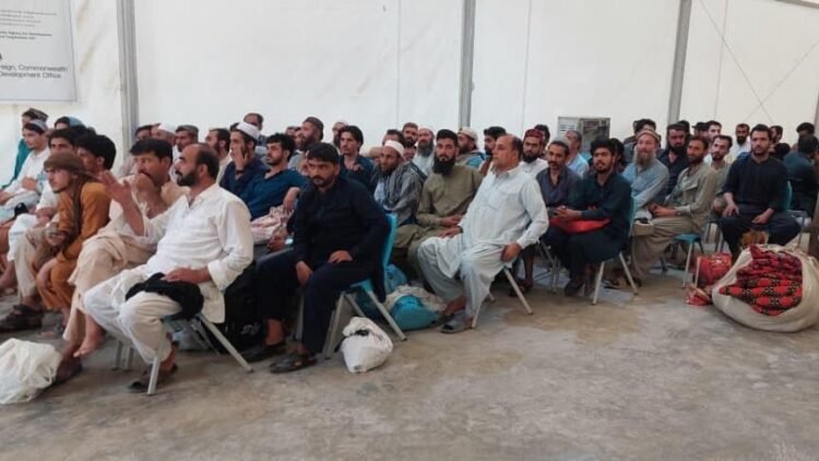 Over 480 Afghans released from Pakistani prisons, return home – Pajhwok Afghan News