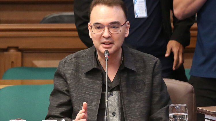 Alan Cayetano back as Senate minority leader