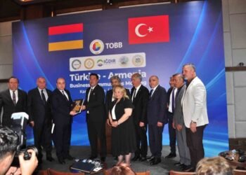 Armenian and Turkish businessmen met in Kars
