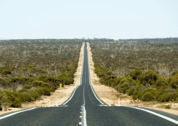 The longest road in the world that “leads nowhere” is 14,500 km long, it has no beginning and no end