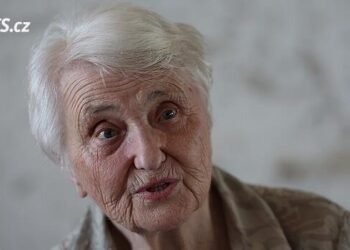 Zdena Mašínová, the daughter of a member of the resistance organization Tři králové, died at the age of 92