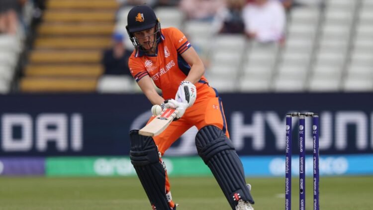 De Leede stars but Bangladesh edge Dutch women in World Cup