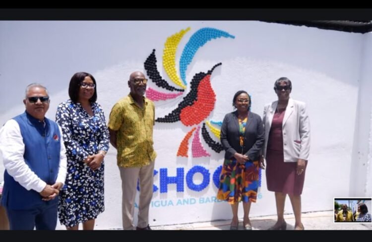 VIDEO: Sir Rodney Williams and Sir Vivian Richards Featured in CHOGM Mural Project