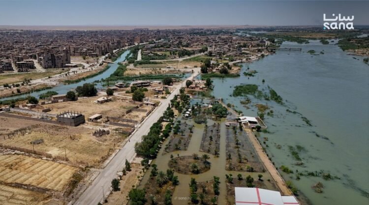 Euphrates levels ease in Deir Ezzor as Syria restores water and transport services